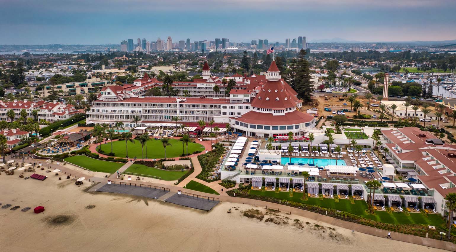 Best places to go on Halloween - The Hotel del Coronado