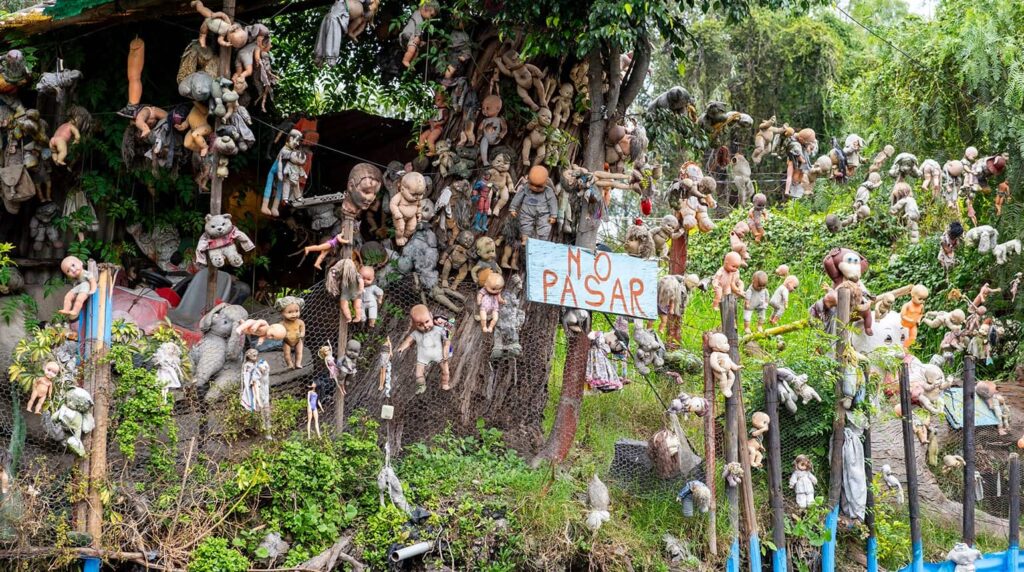 Island of the Dolls, Mexico